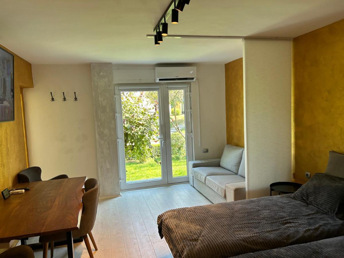 Apartment Gal Novo Mesto Exterior photo